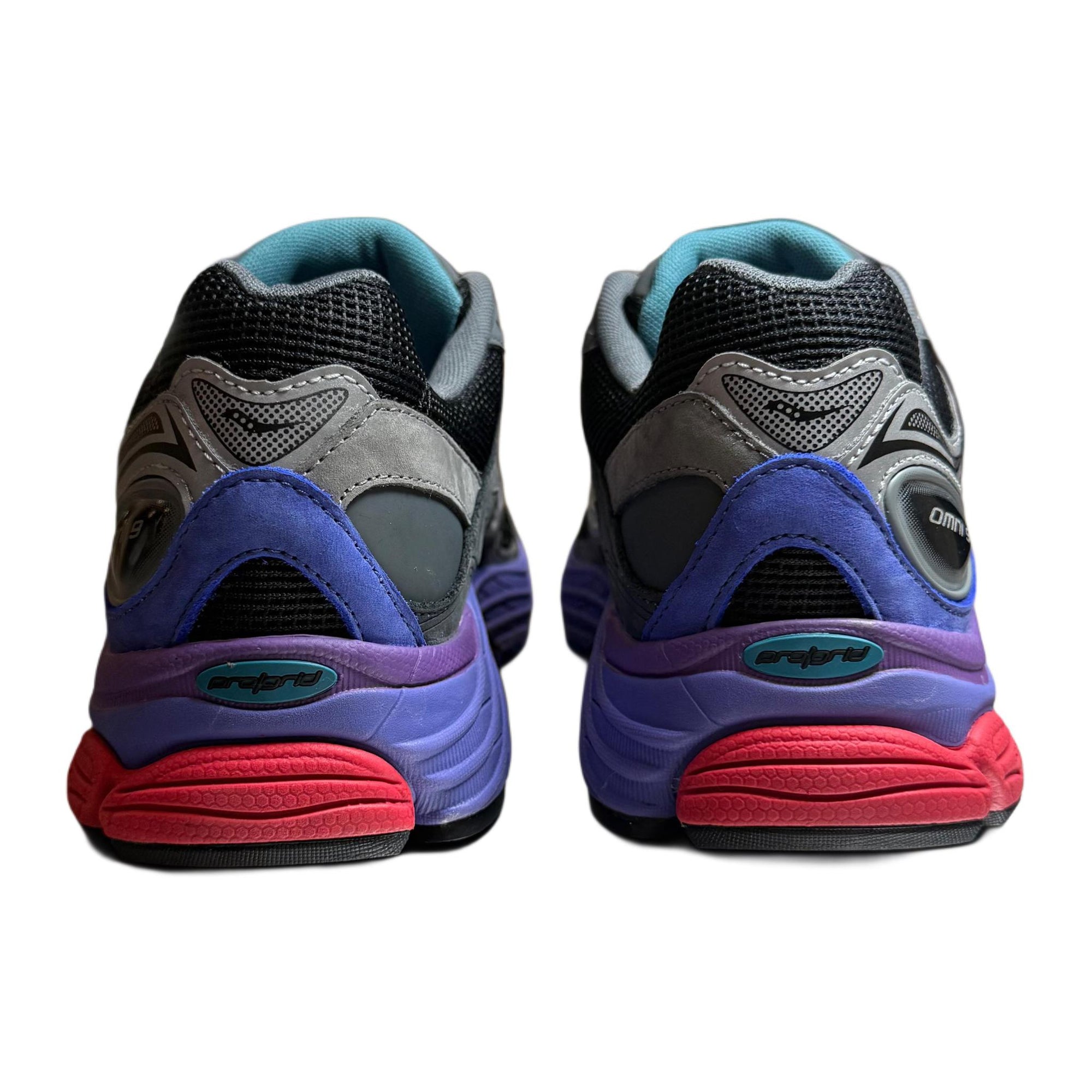 Saucony ProGrid Omni 9