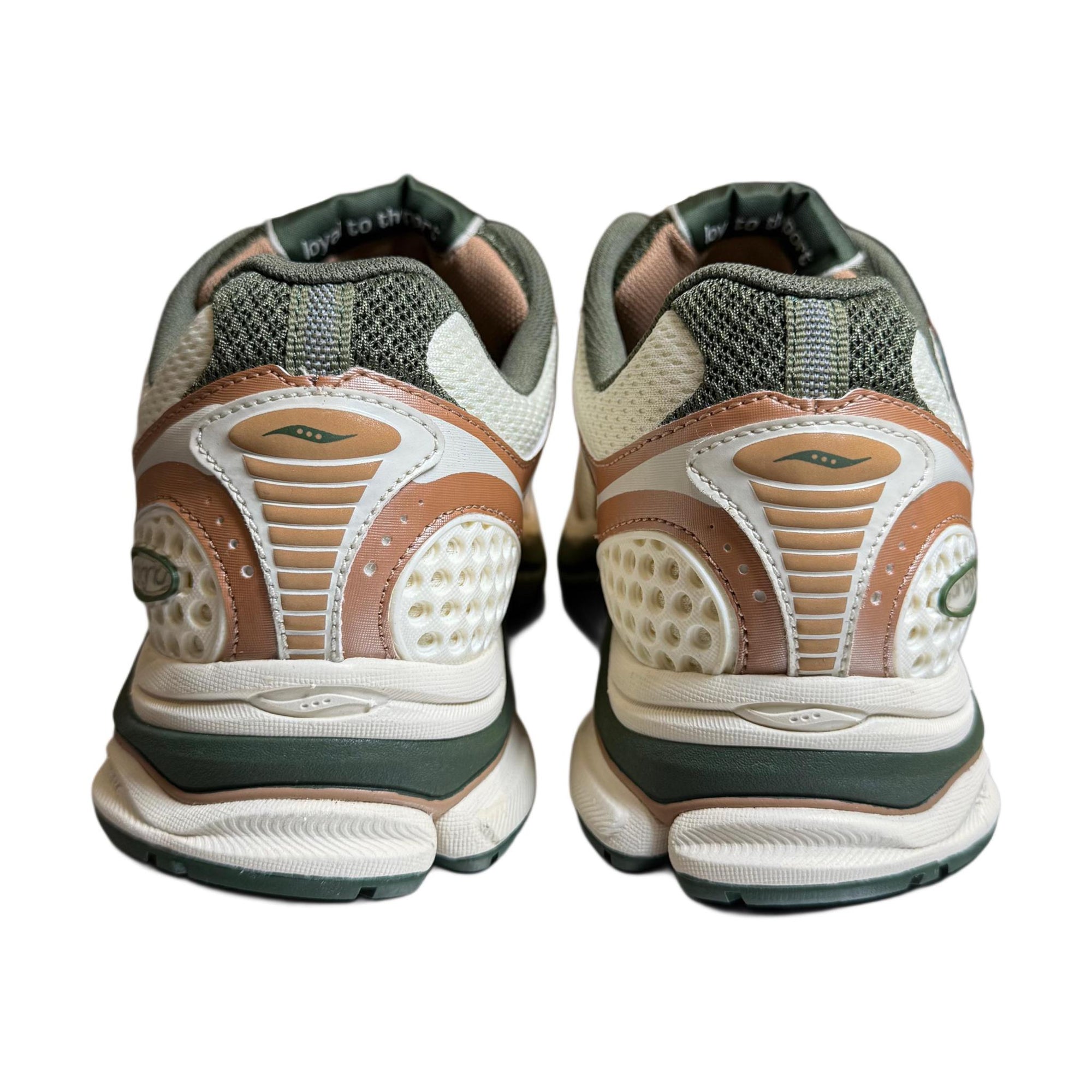 Saucony & Friends ProGrid Triumph 4