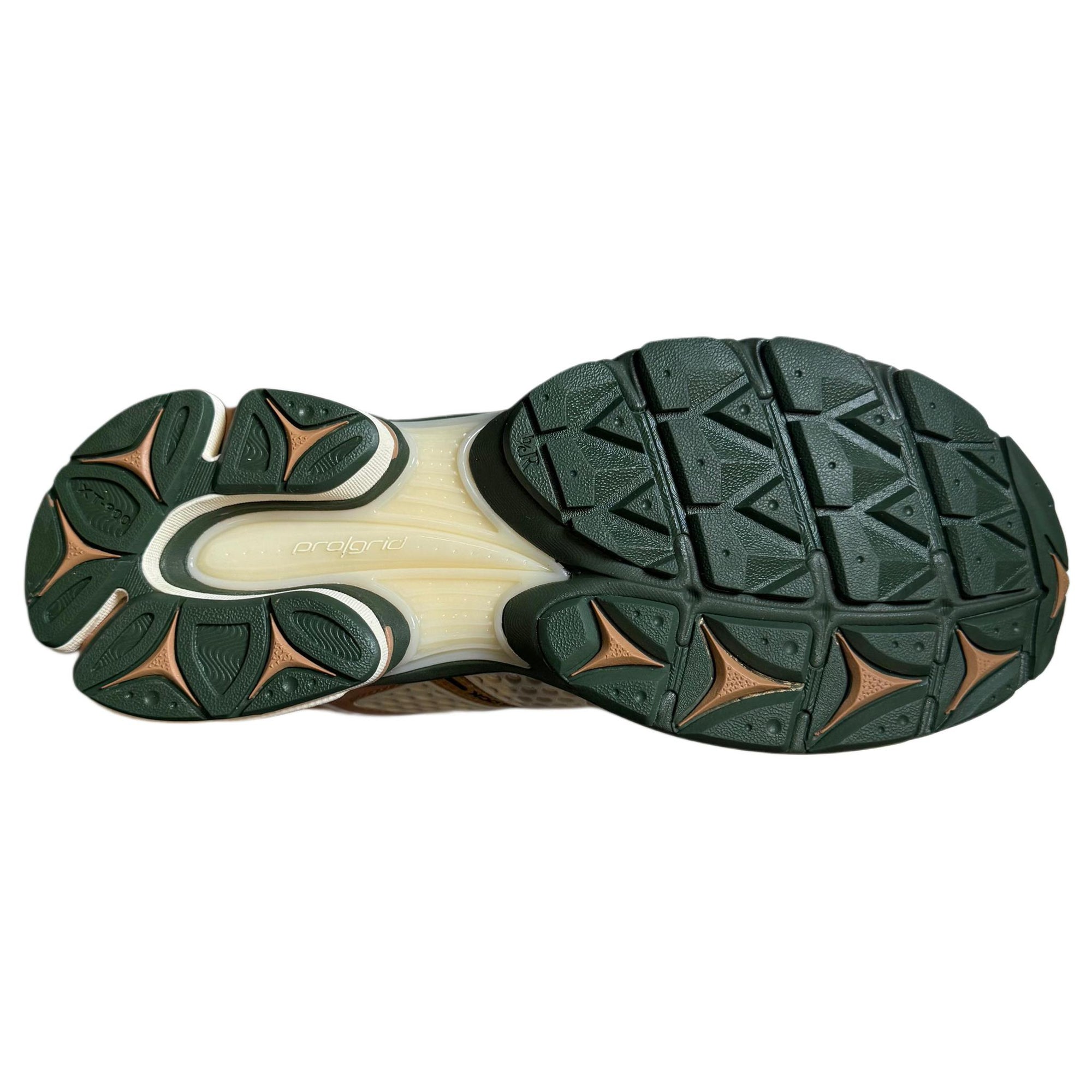 Saucony & Friends ProGrid Triumph 4